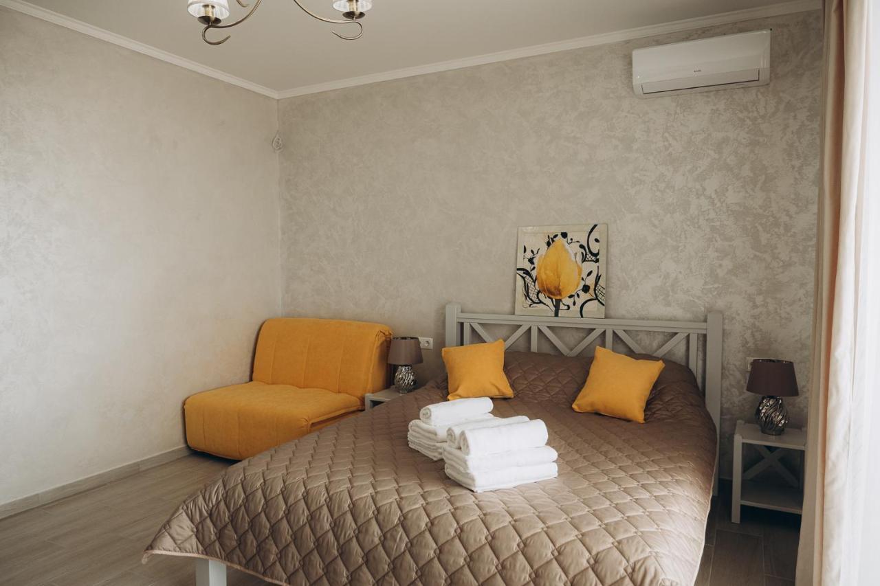 Три Слона Hotel Zatoka Exterior photo